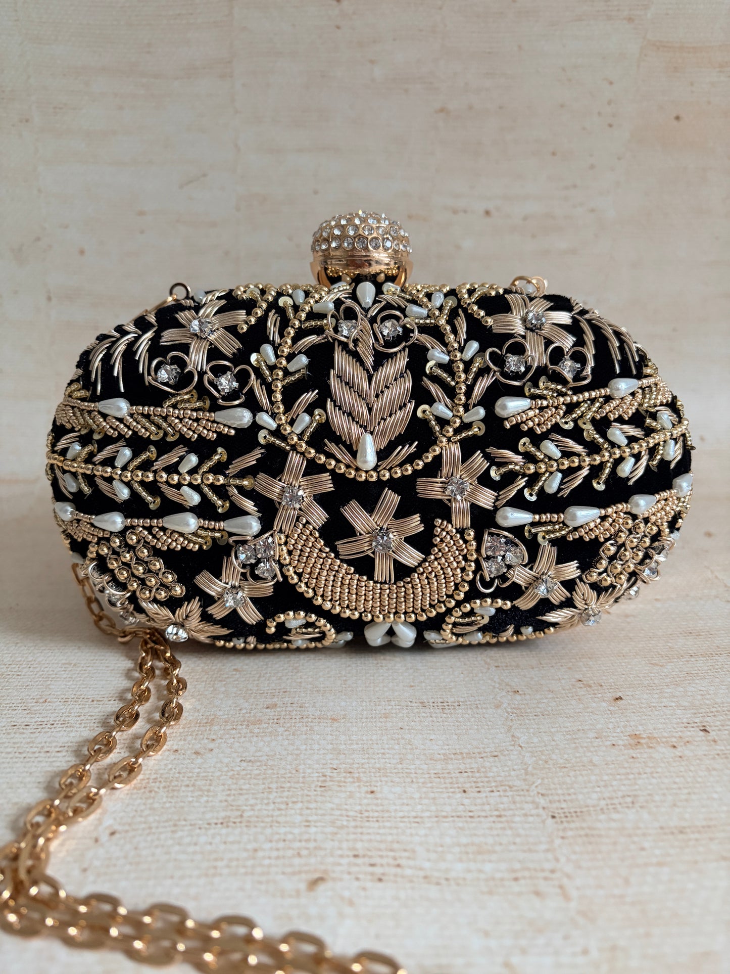 Ambrose (Oval Clutch)(Black) (ST266)