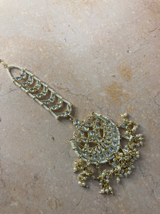 Arsh Gold Plated And Pearl Tikka (ST758)