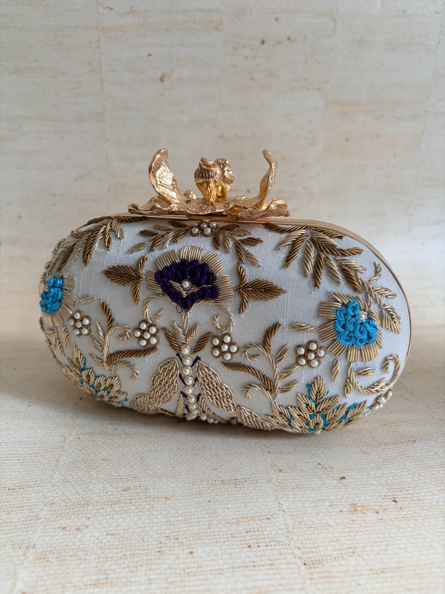 Flower Clasp Oval Off White Clutch (ST1162)