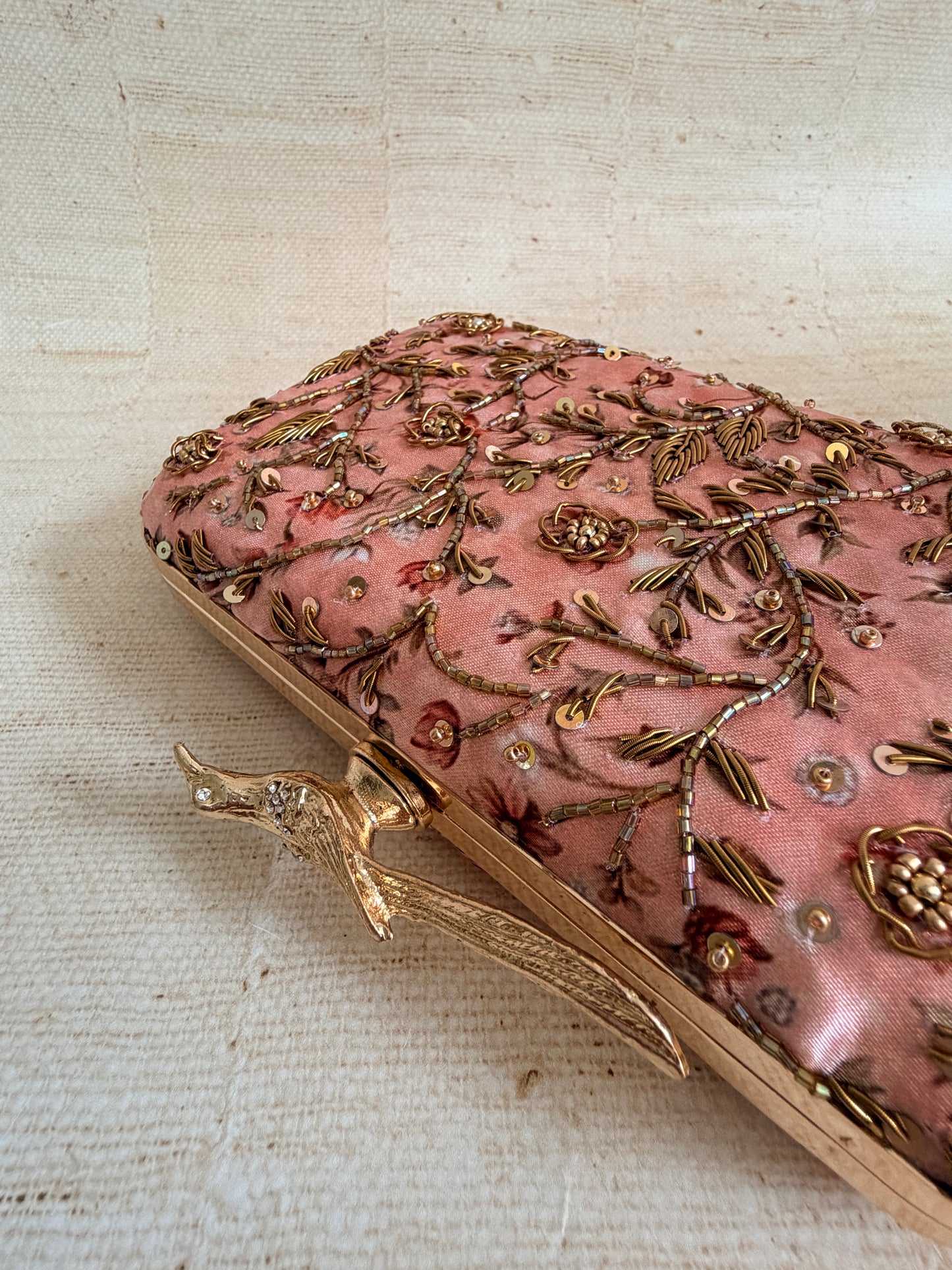 Wren Rectangular Pink Clutch (ST1174) (Bird Clasp)