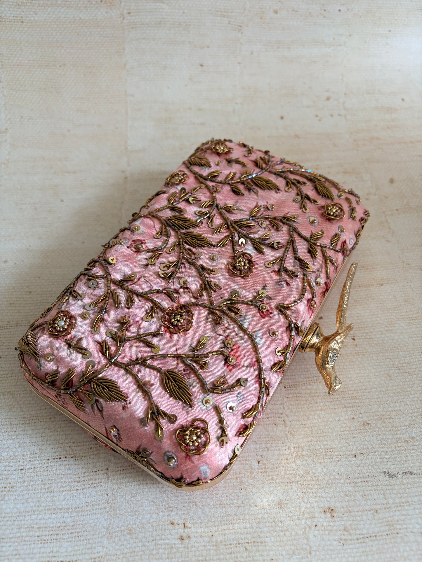 Wren Rectangular Pink Clutch (ST1174) (Bird Clasp)