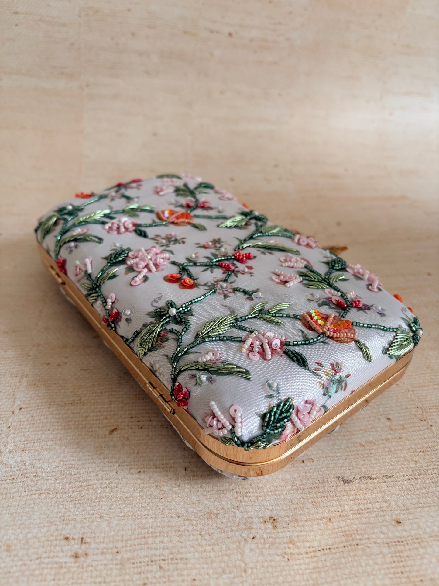 Vienna Floral Rectangular Clutch (ST1176) (Bird Clasp)