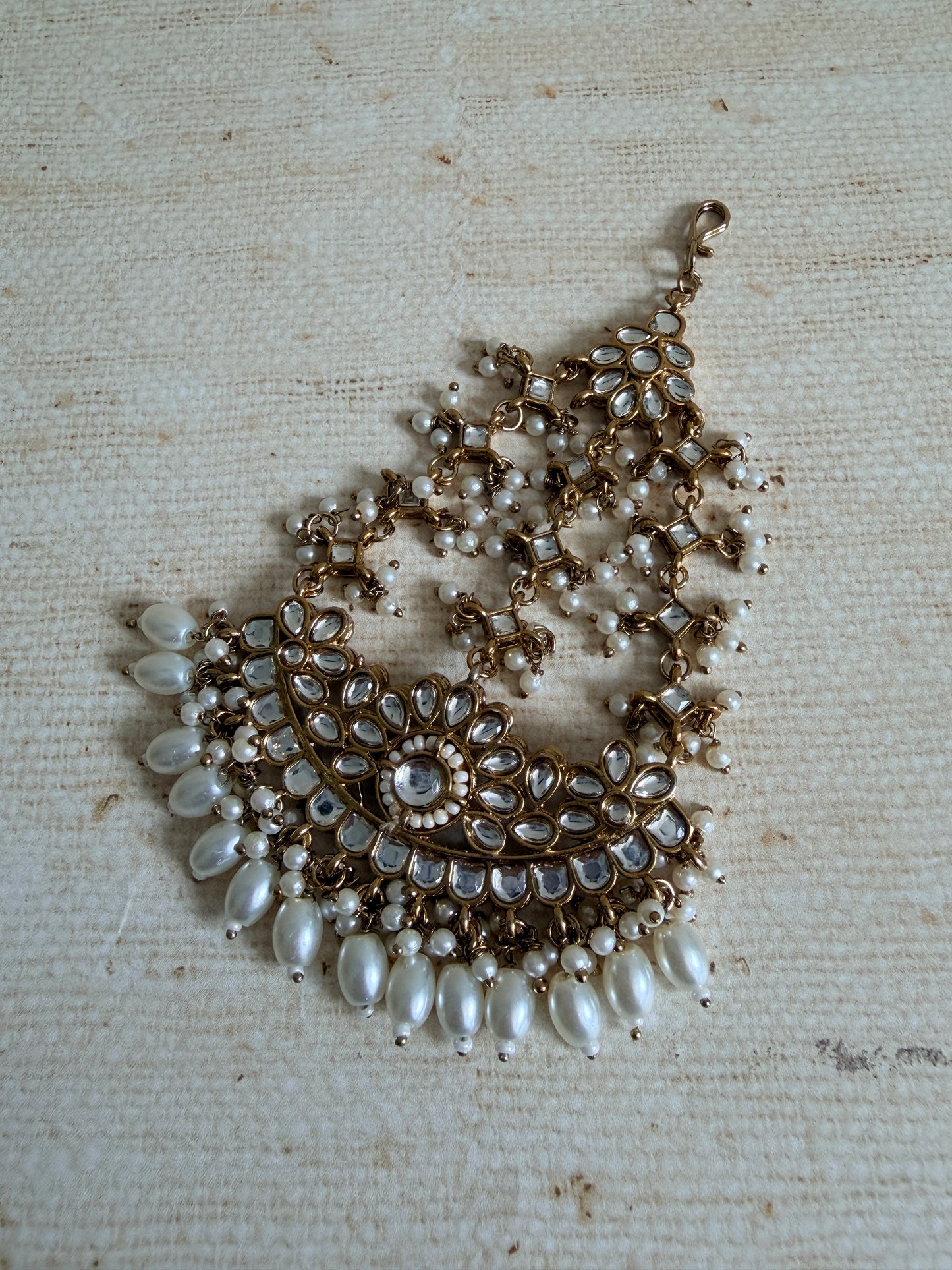 Antique Gold Pearl Passa/Jhumar (ST1185)