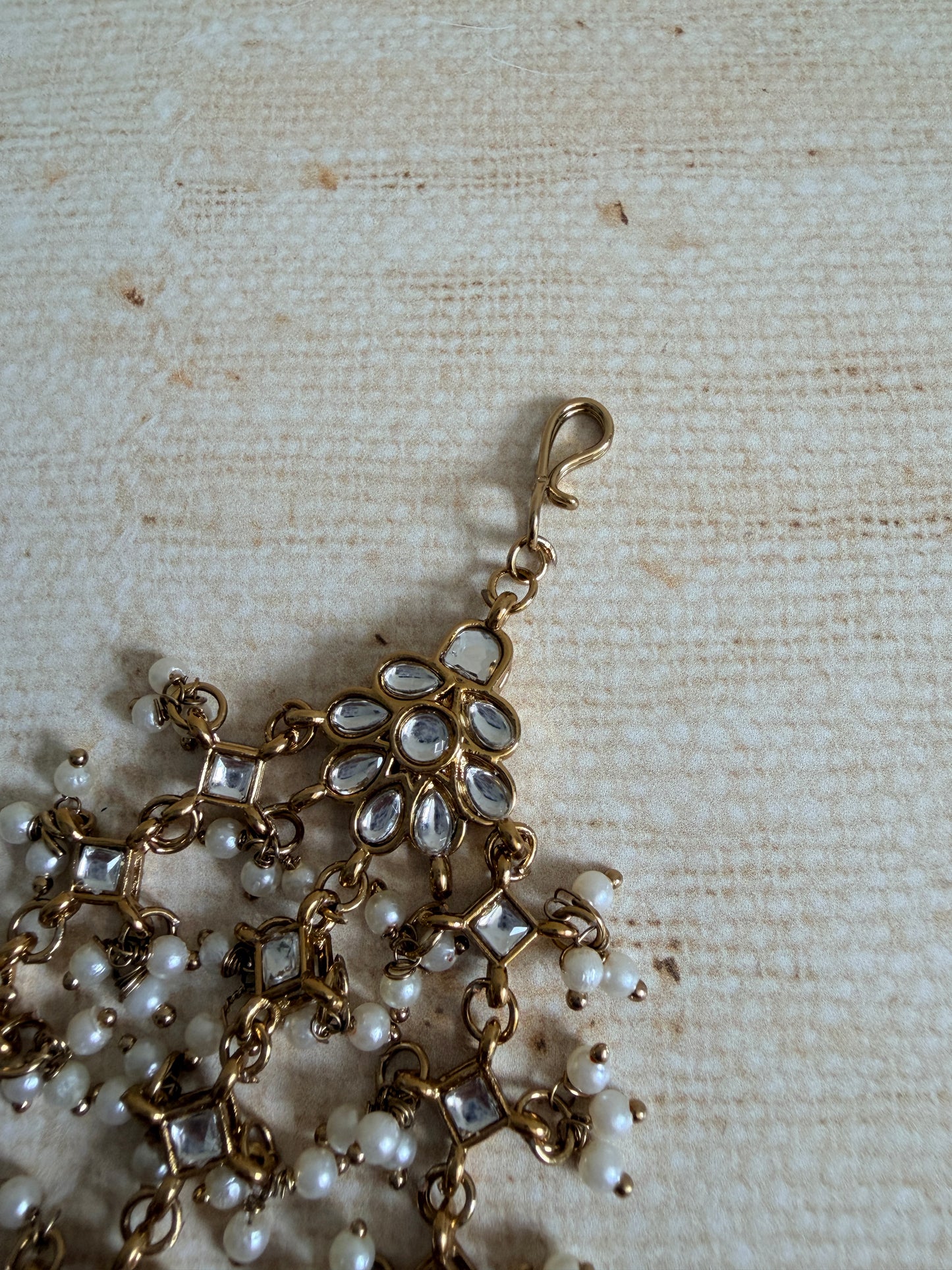 Antique Gold Pearl Passa/Jhumar (ST1185)