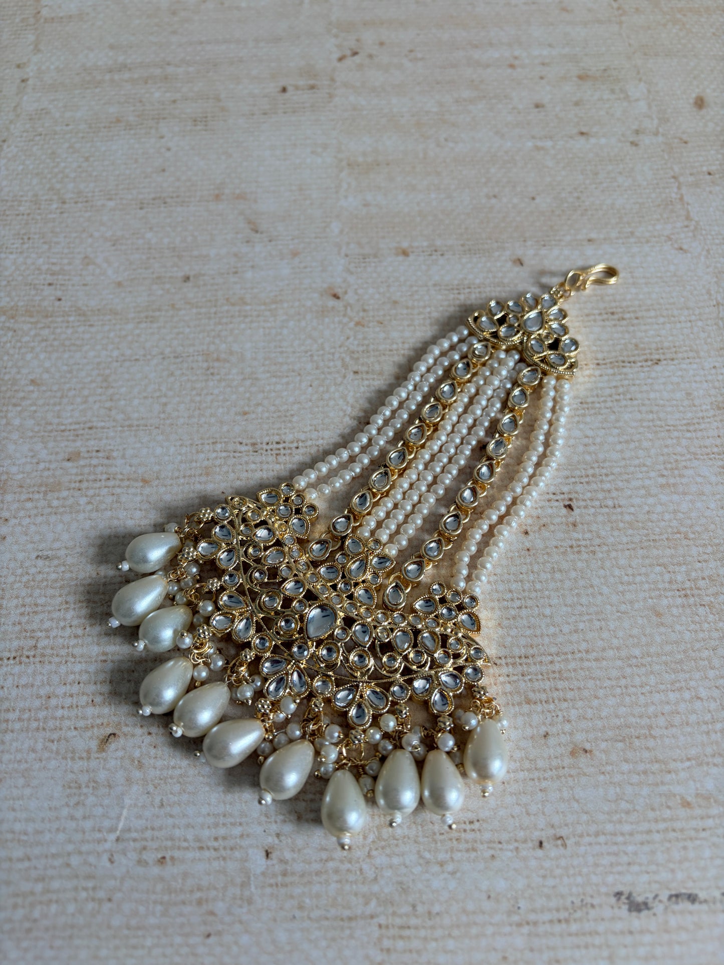 Gold Plated Pearl Passa/Jhumar (ST1186)