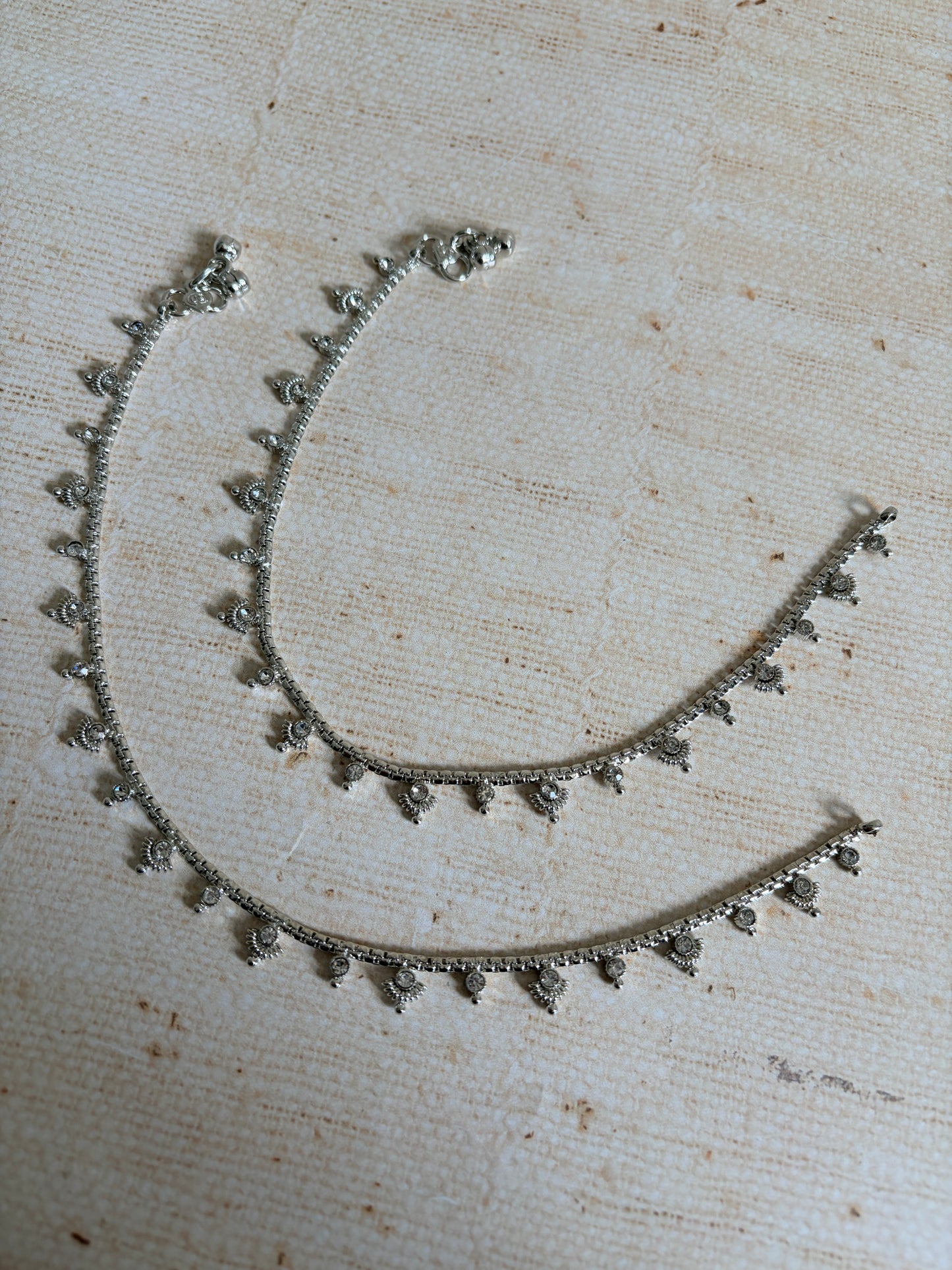Silver Adjustable Anklets/Payal (ST1189)