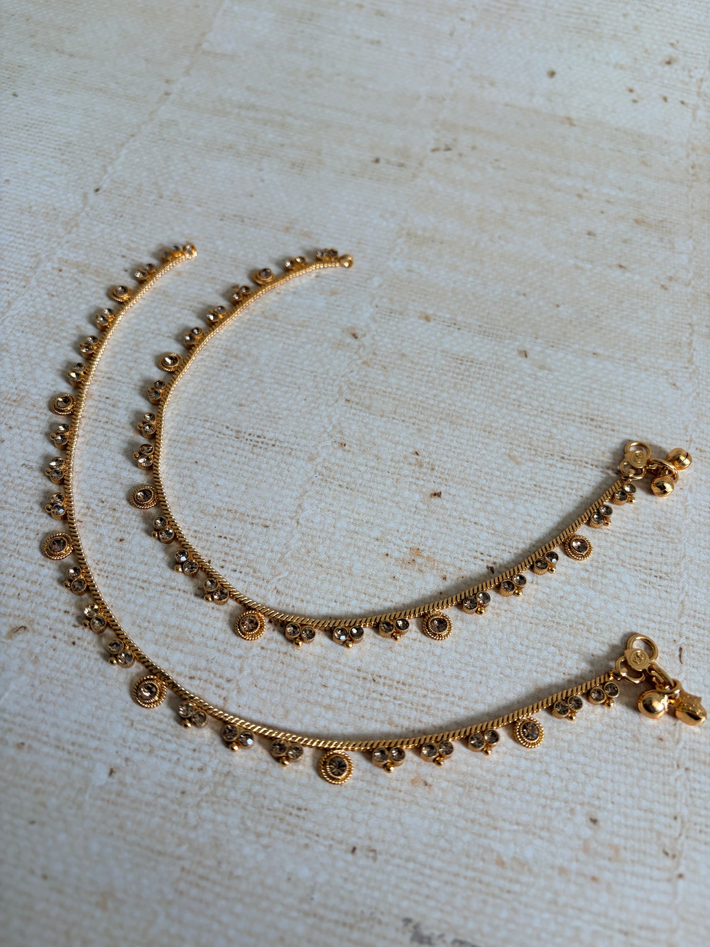 Antique Gold Adjustable Anklets/Payal (ST1190)