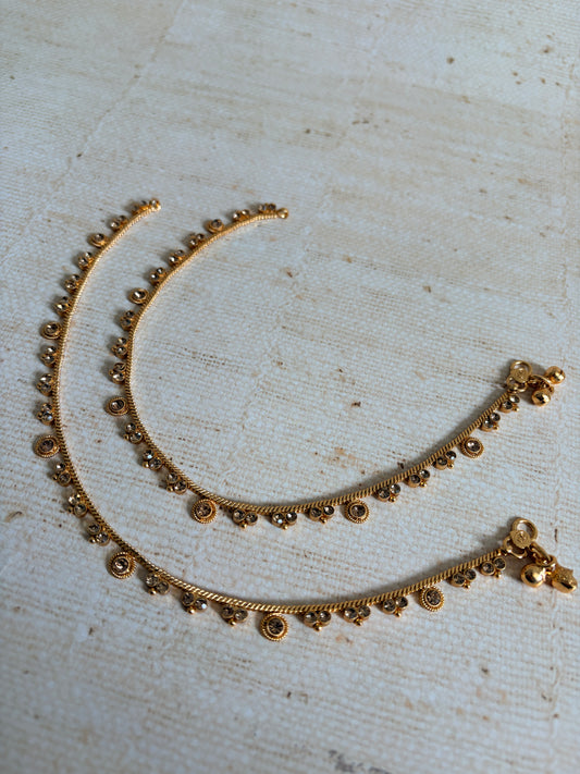 Antique Gold Adjustable Anklets/Payal (ST1190)