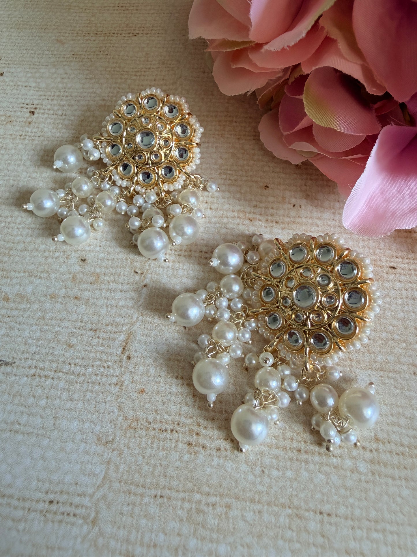 Mahi White Gold Plated Kundan Pearl Earrings And Tikka Set (ST1195)