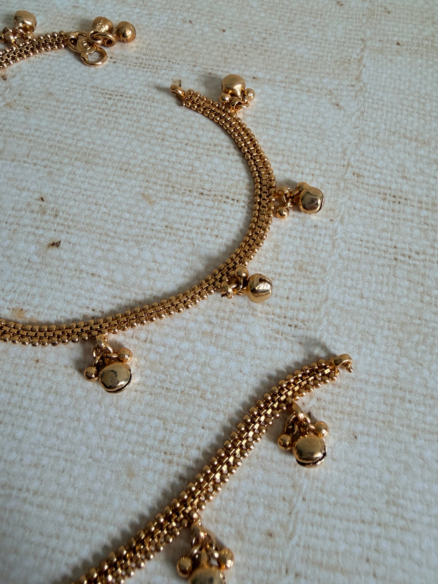 Gold Adjustable Ghungaroo Anklets/Payal (ST1198)