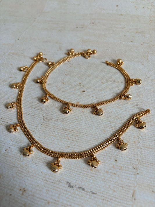 Gold Adjustable Ghungaroo Anklets/Payal (ST1198)
