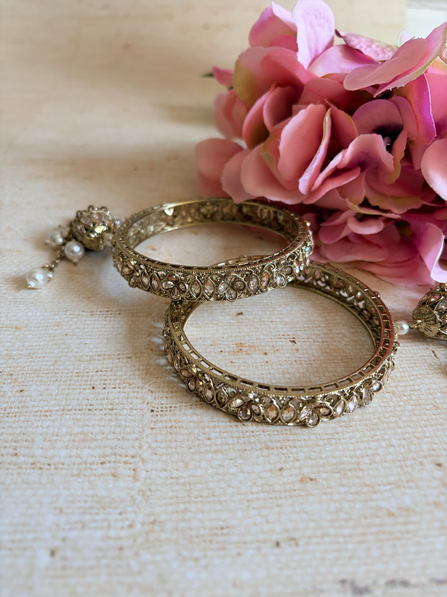 Antique Gold Kundan Jhumka Bangles 2.8 (ST1184)