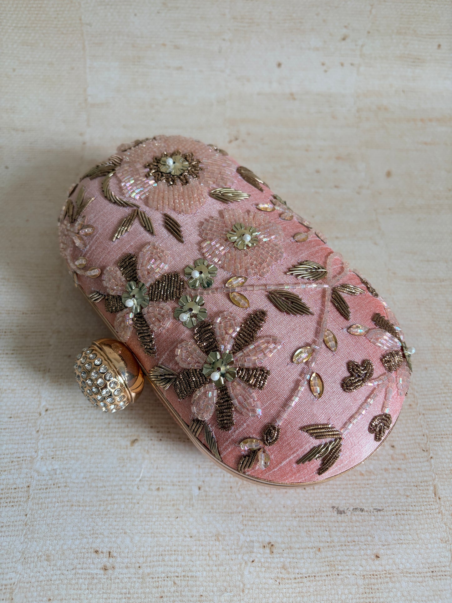 Isla Oval Pink Clutch (ST1204)