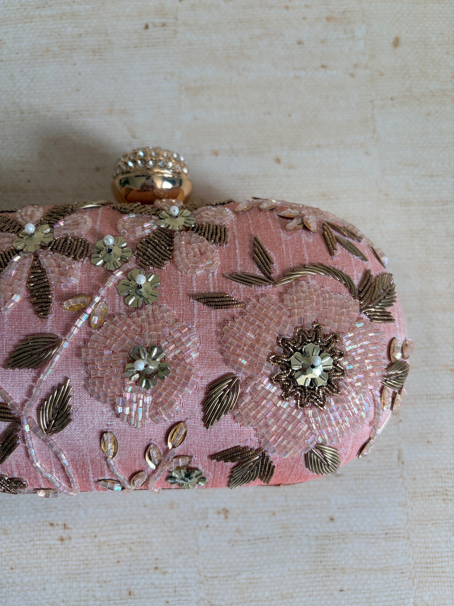 Isla Oval Pink Clutch (ST1204)