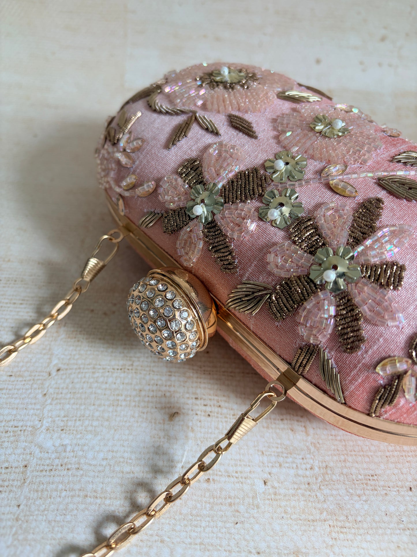 Isla Oval Pink Clutch (ST1204)
