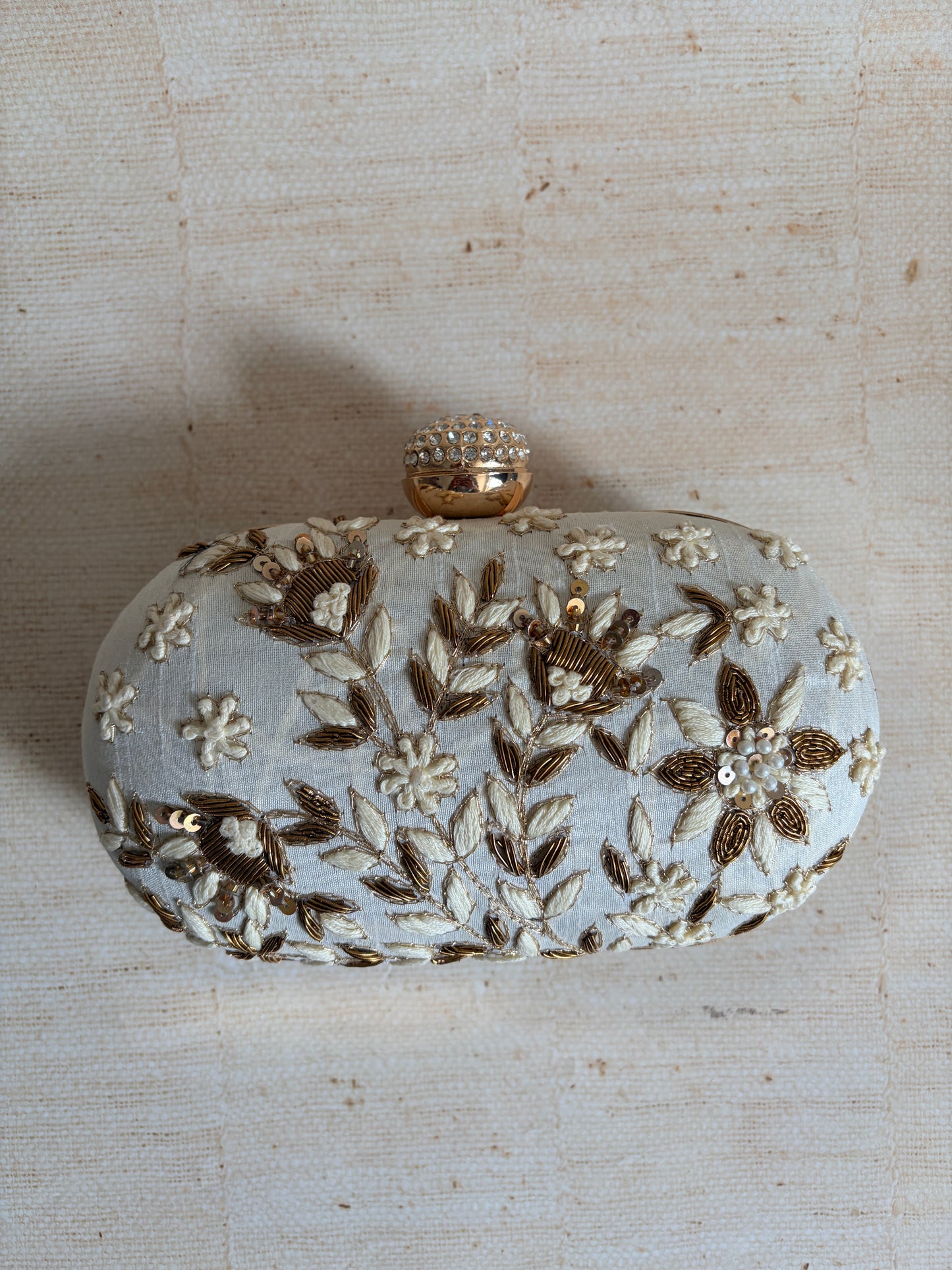 Margot Oval Off White Clutch (ST1206)