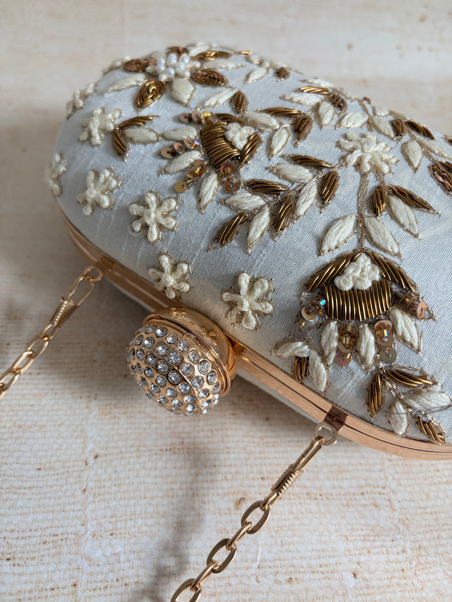 Margot Oval Off White Clutch (ST1206)