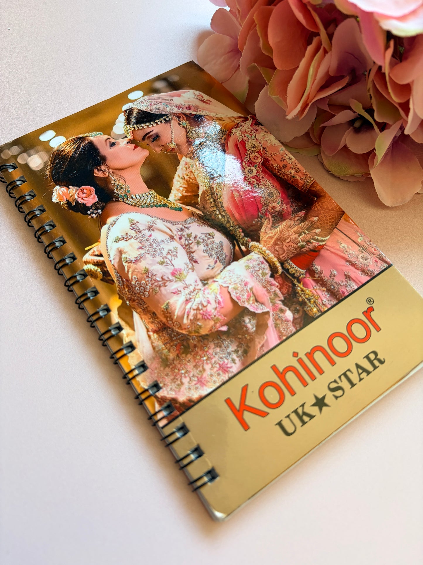 Fancy Assorted Designs 6 Page Bindi Booklet (ST1214)