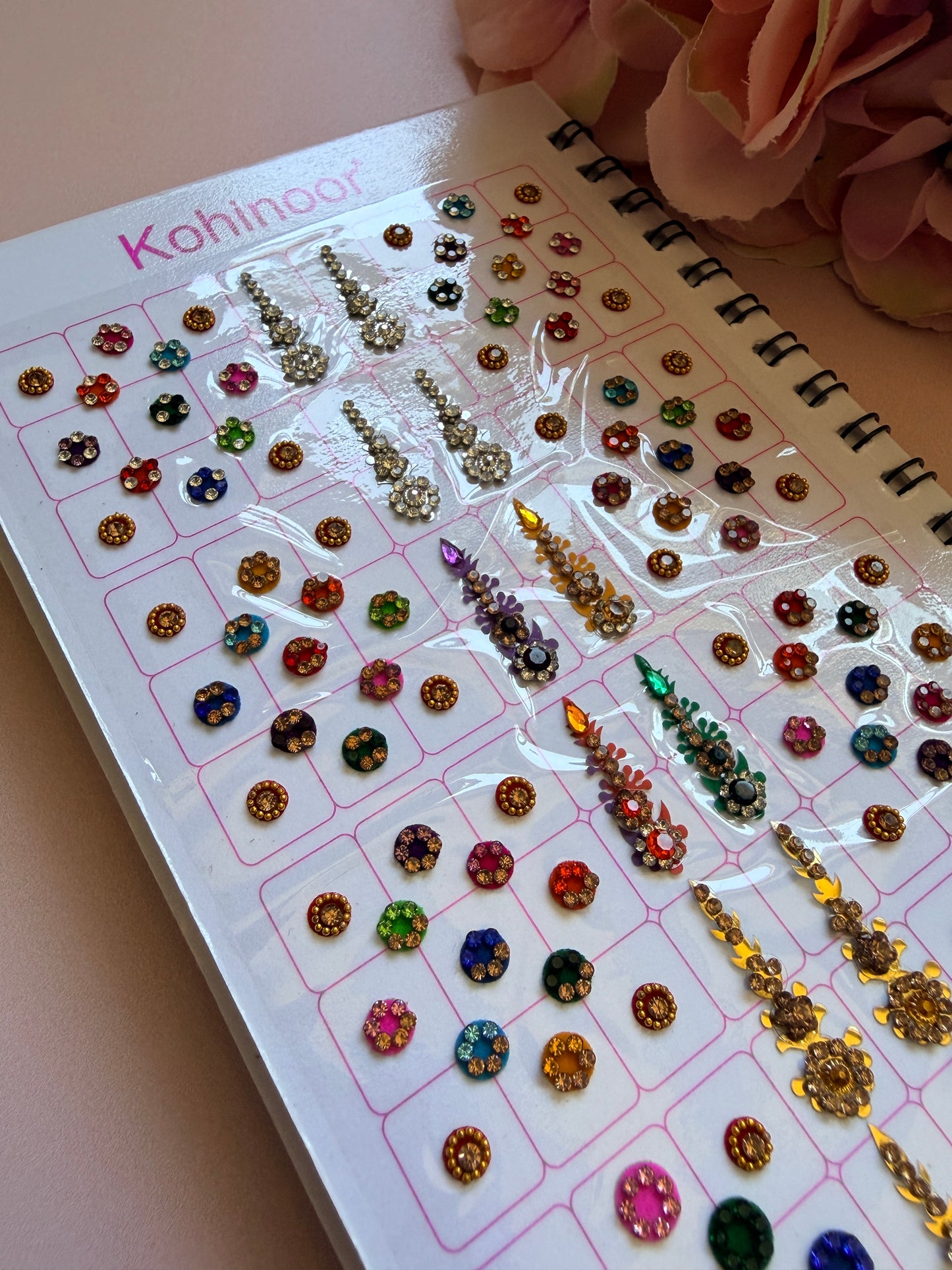 Fancy Assorted Designs 6 Page Bindi Booklet (ST1214)