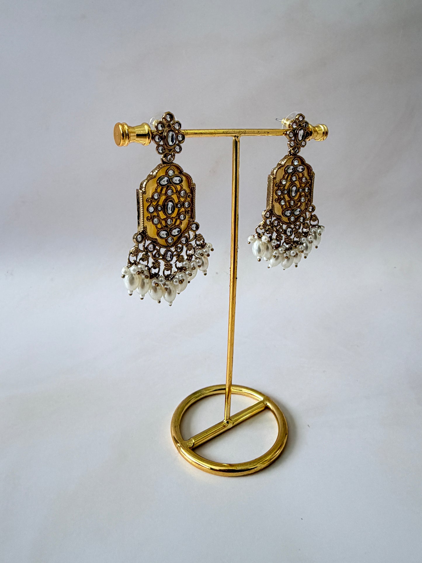 Antique Gold Mother Of Pearl Earrings (ST1081) (White)