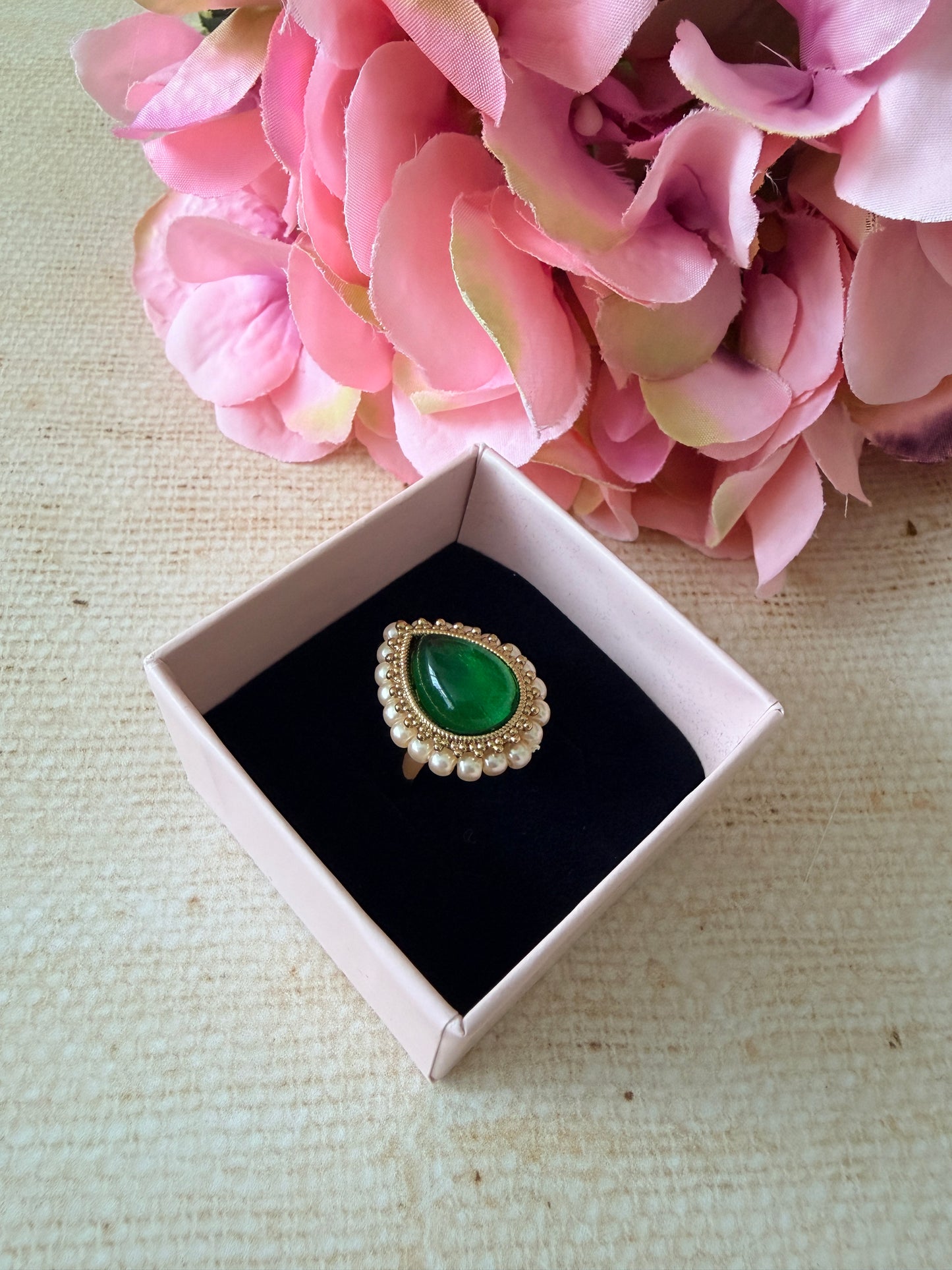 Maya Green Pearl Gold Ring (ST1109)