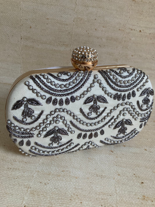 SALE Reet (ST843) (White)