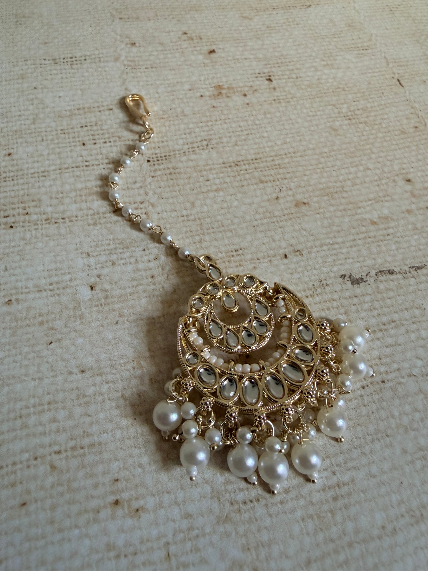 Gold Plated Pearl Tikka (ST1242)
