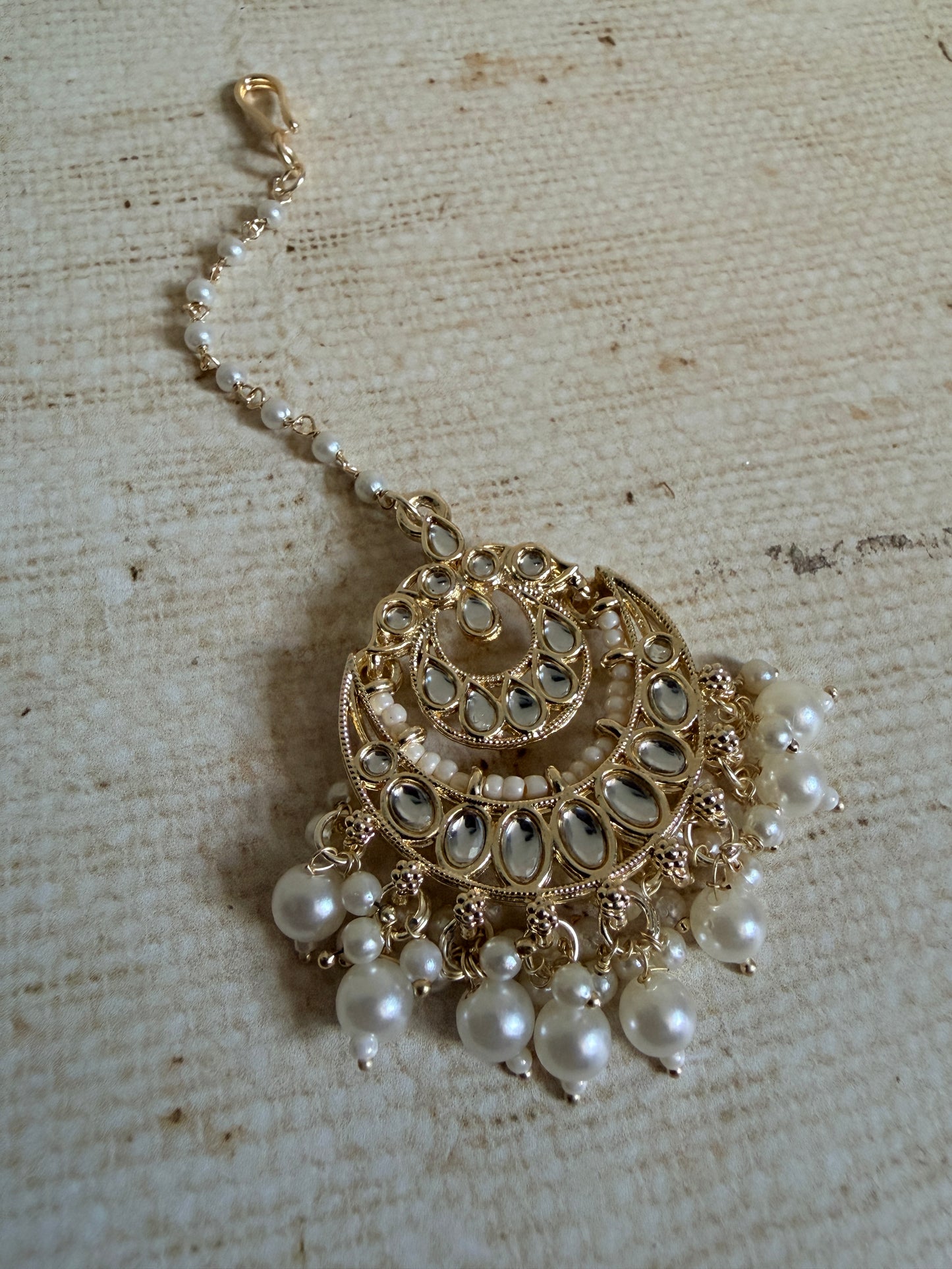 Gold Plated Pearl Tikka (ST1242)
