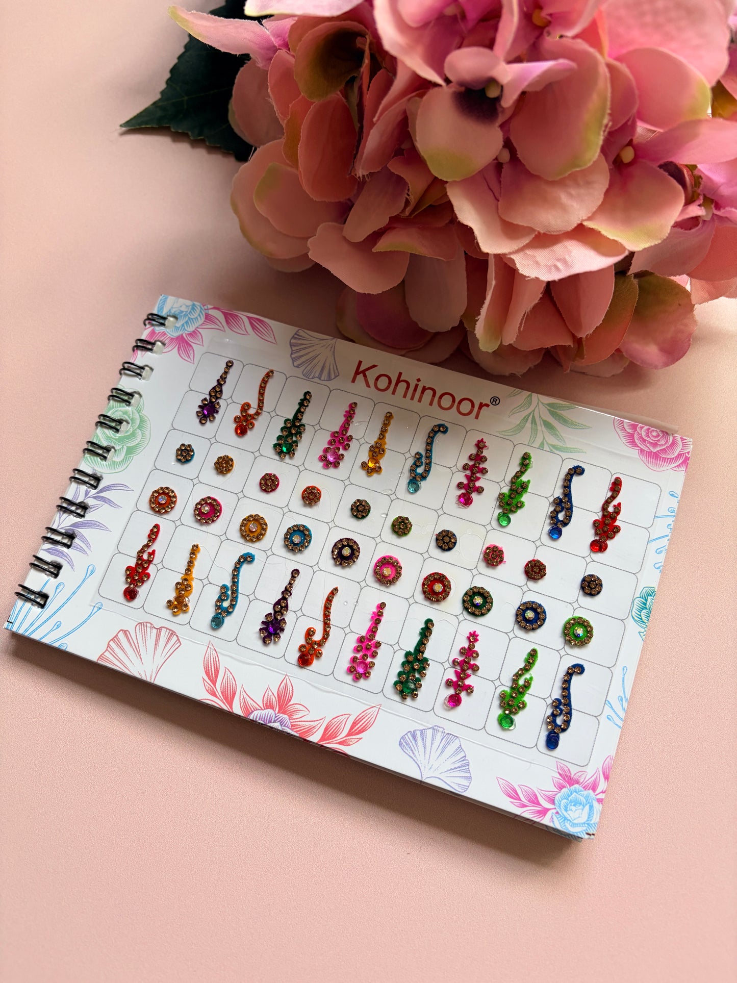 Assorted Designs 5 Page 250 Bindi Booklet (ST1249)
