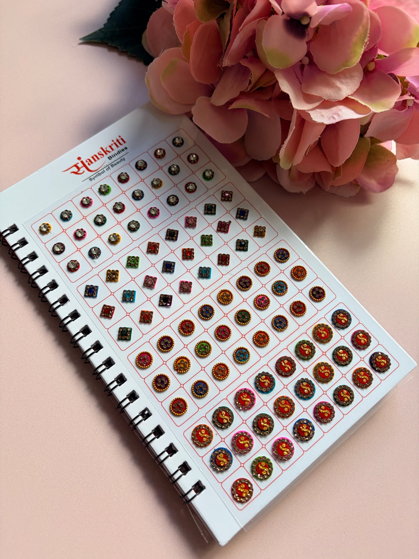 Fancy Assorted Designs 576 Bindi Booklet (ST1247)