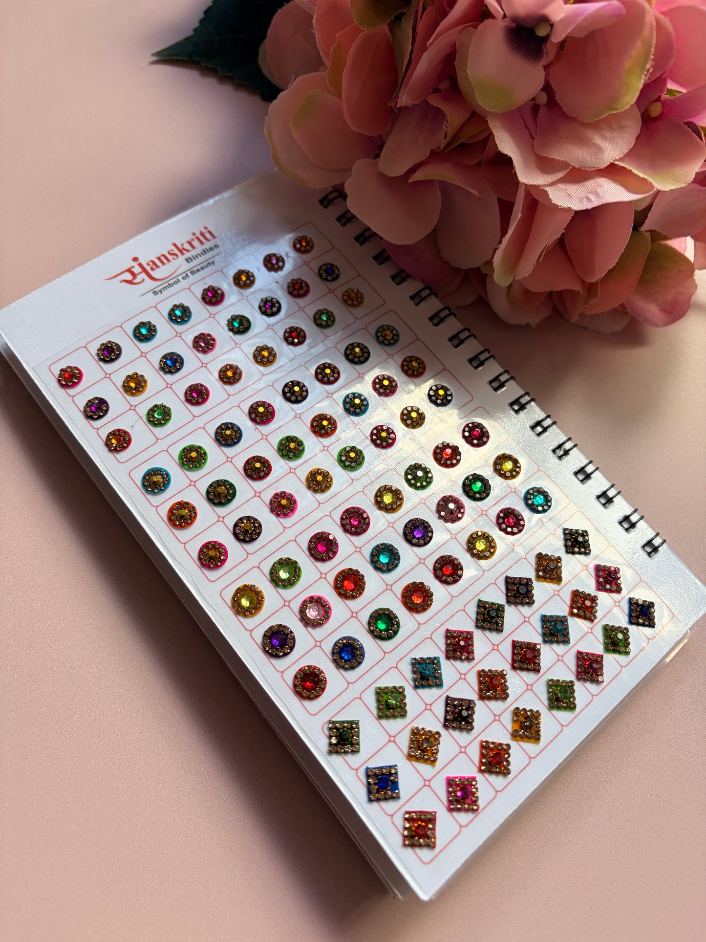 Fancy Assorted Designs 576 Bindi Booklet (ST1247)