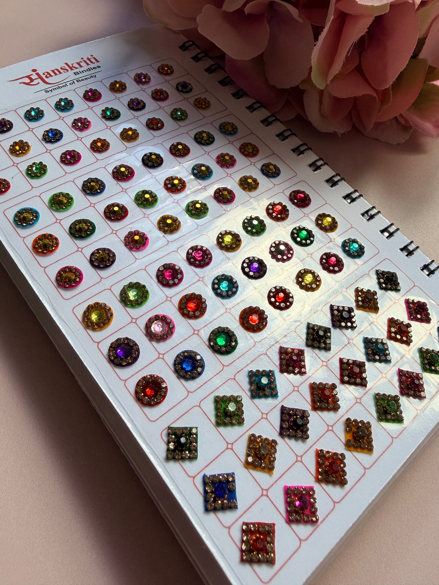 Fancy Assorted Designs 576 Bindi Booklet (ST1247)