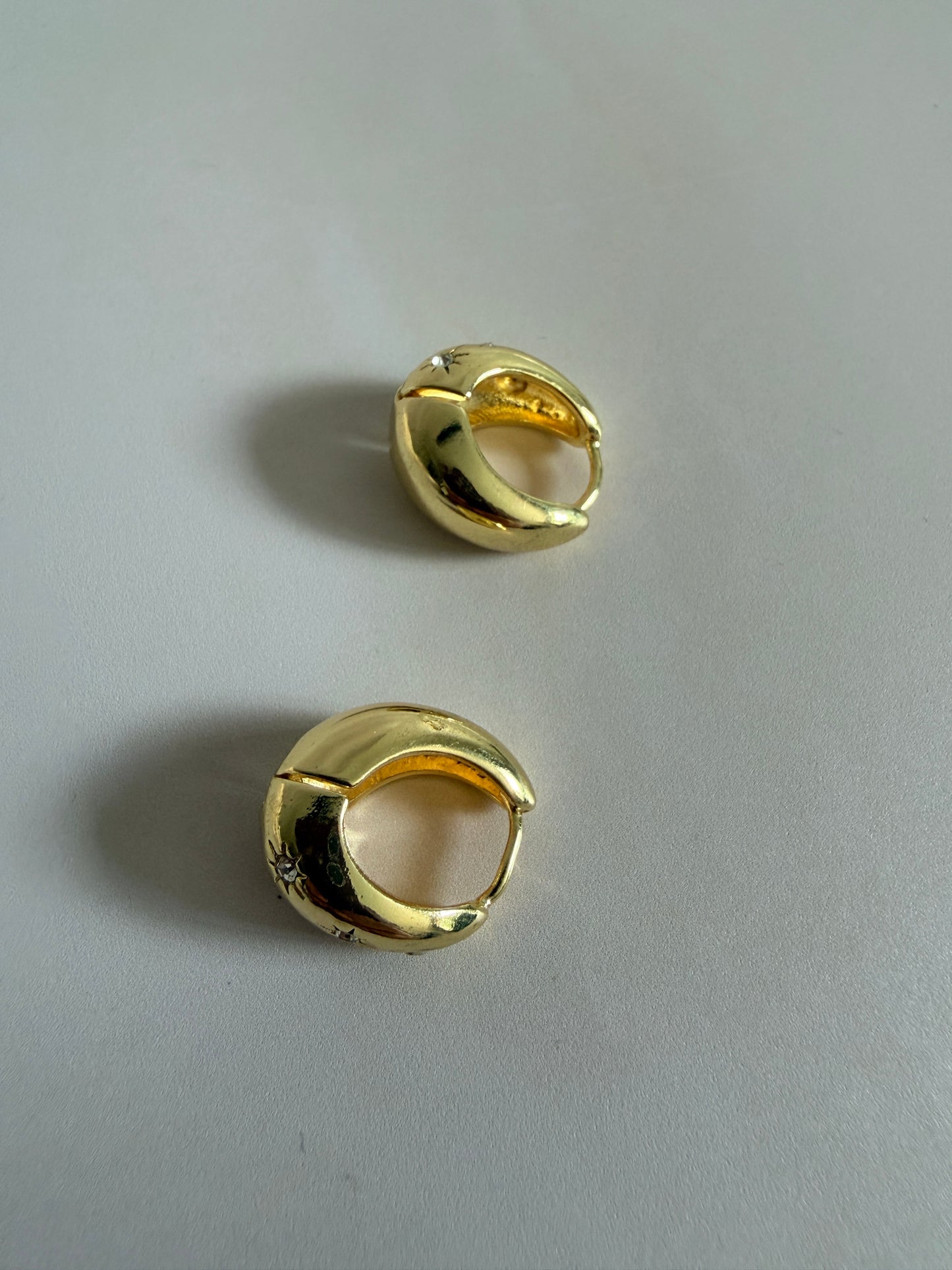 18K Gold Plated Chunky Star Huggie Hoop Earrings (ST1251)