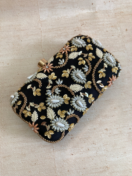 Maneet (Rectangular Clutch) (Black) (ST812)