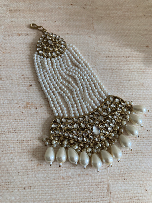 Rania Antique Gold Pearl Passa/Jhumar (ST1033)