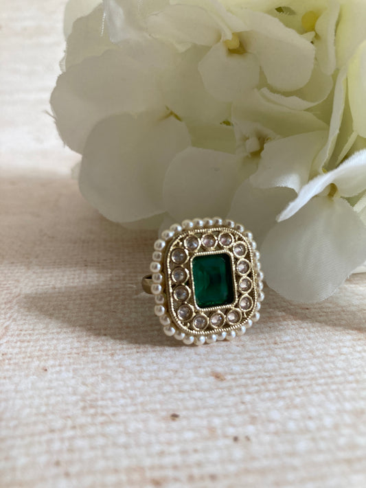 Gold Emerald Green Adjustable Ring (ST1036)