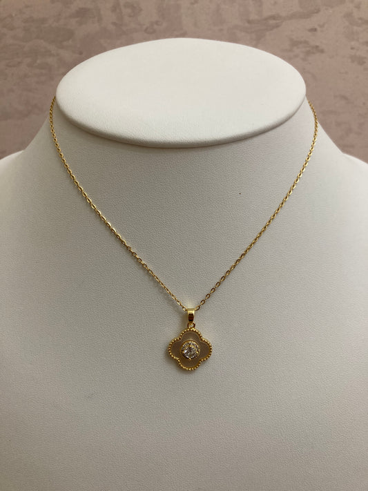 Single Clover Necklace