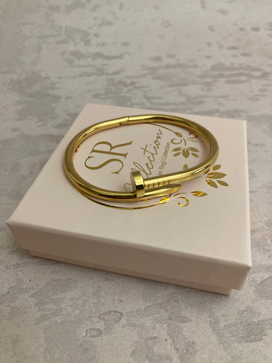 Gold Nail Bangle/Bracelet (ST831)