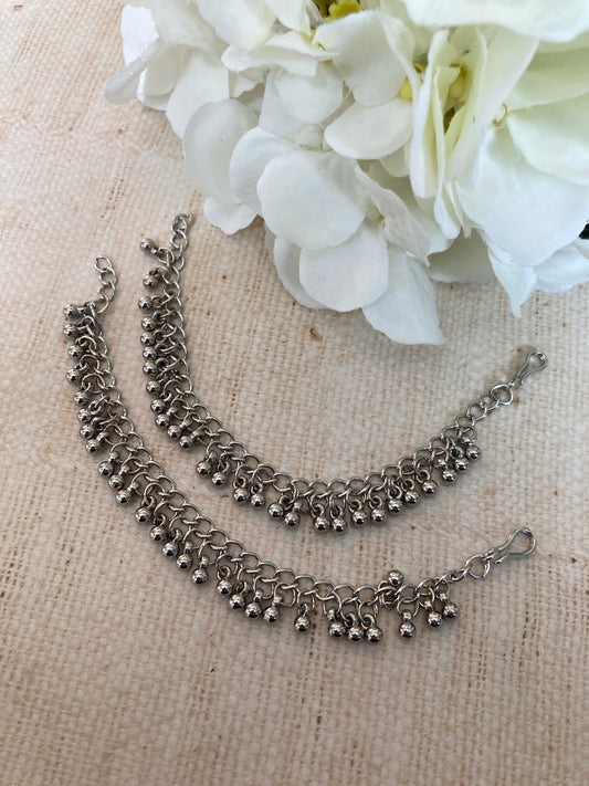 Silver Oxidised Ghungaroo Ear Chains/Kaan Chain (ST1060)