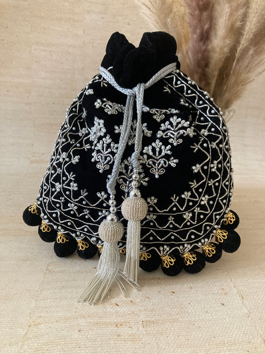 Aaliyah Black Velvet Potli Bag (ST966)