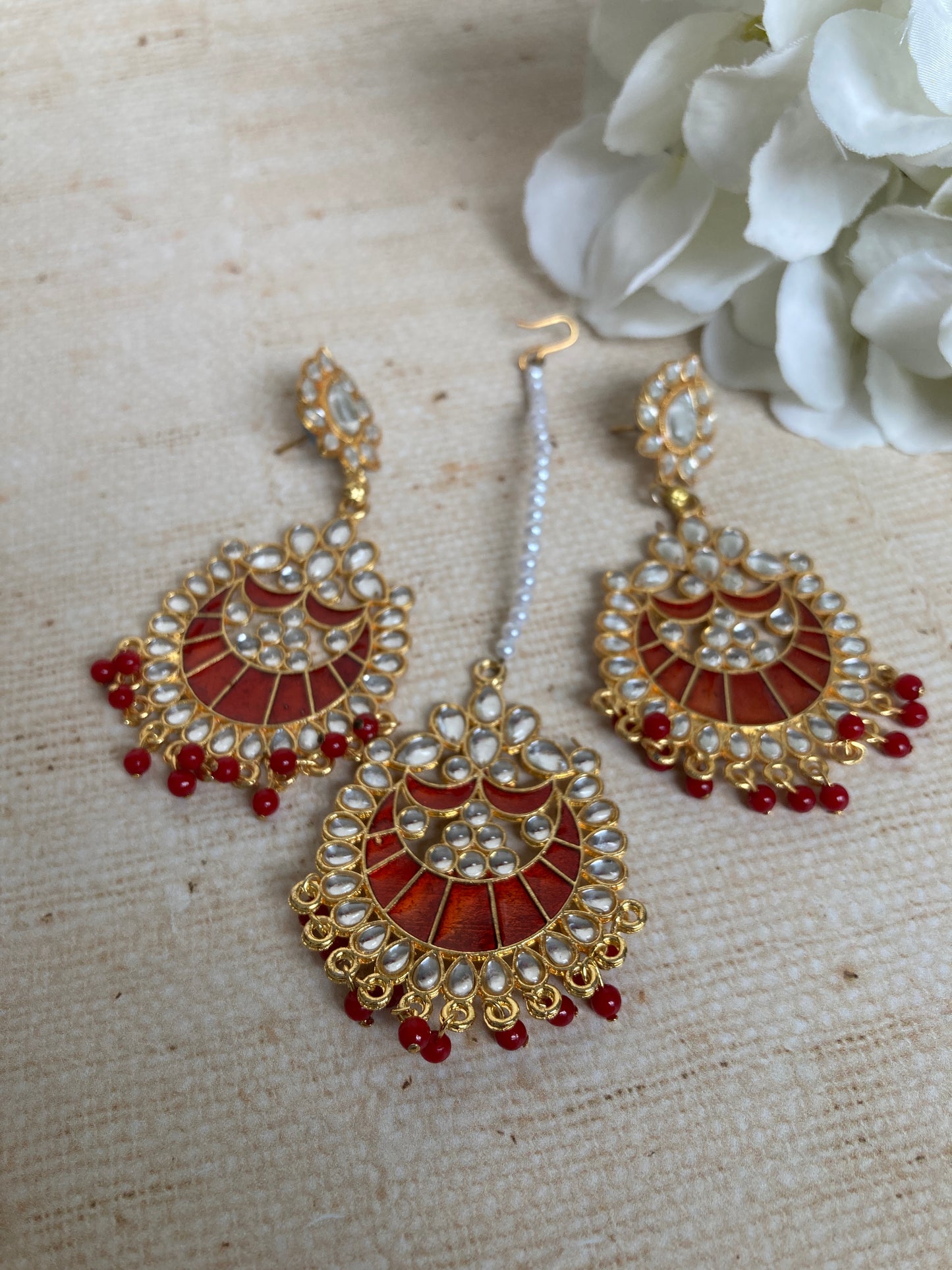 Red Kundan Pearl Earrings Tikka Set (ST1157) (Silver)