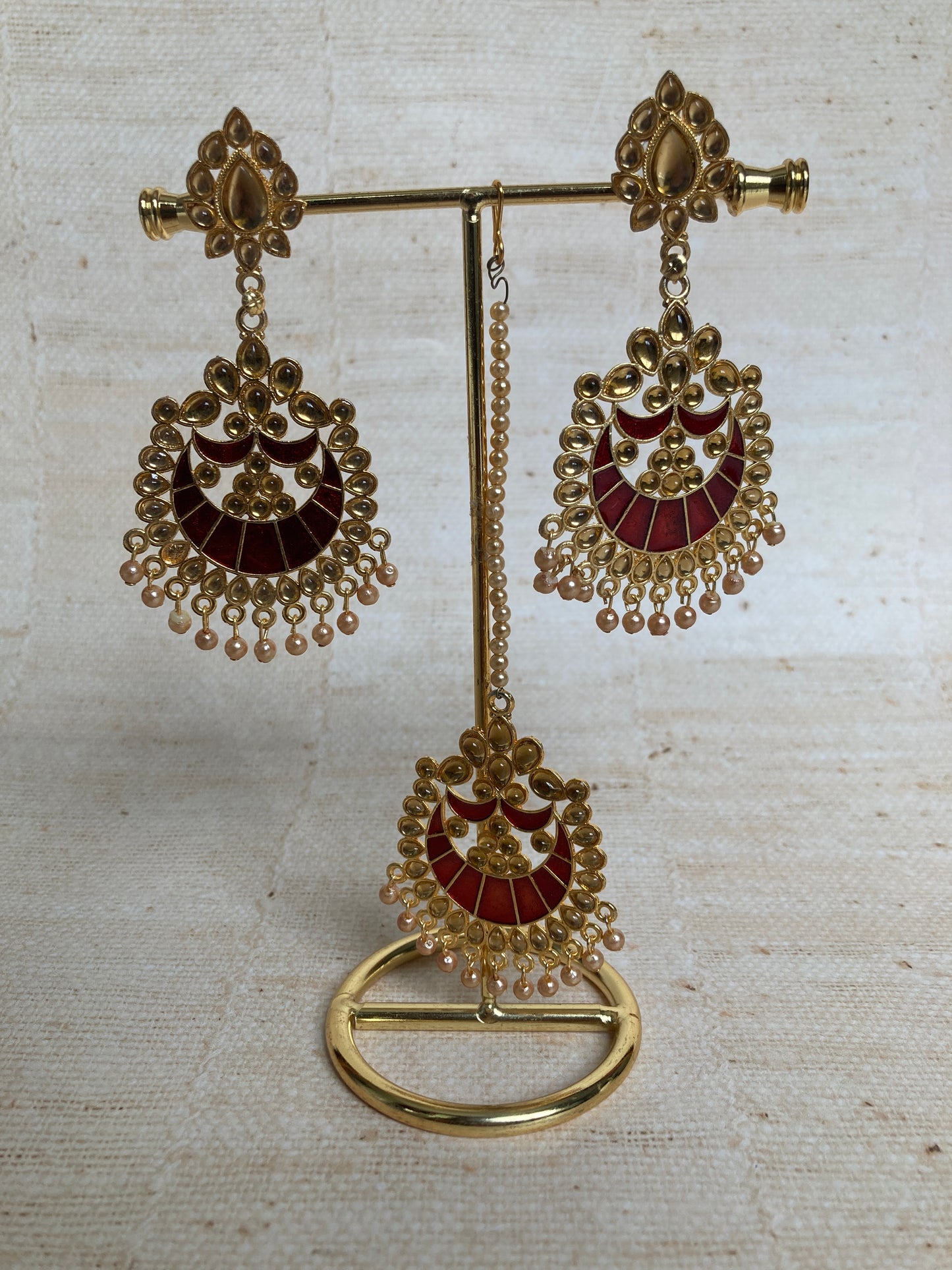 Red Kundan Pearl Earrings Tikka Set (ST1157) (Gold)