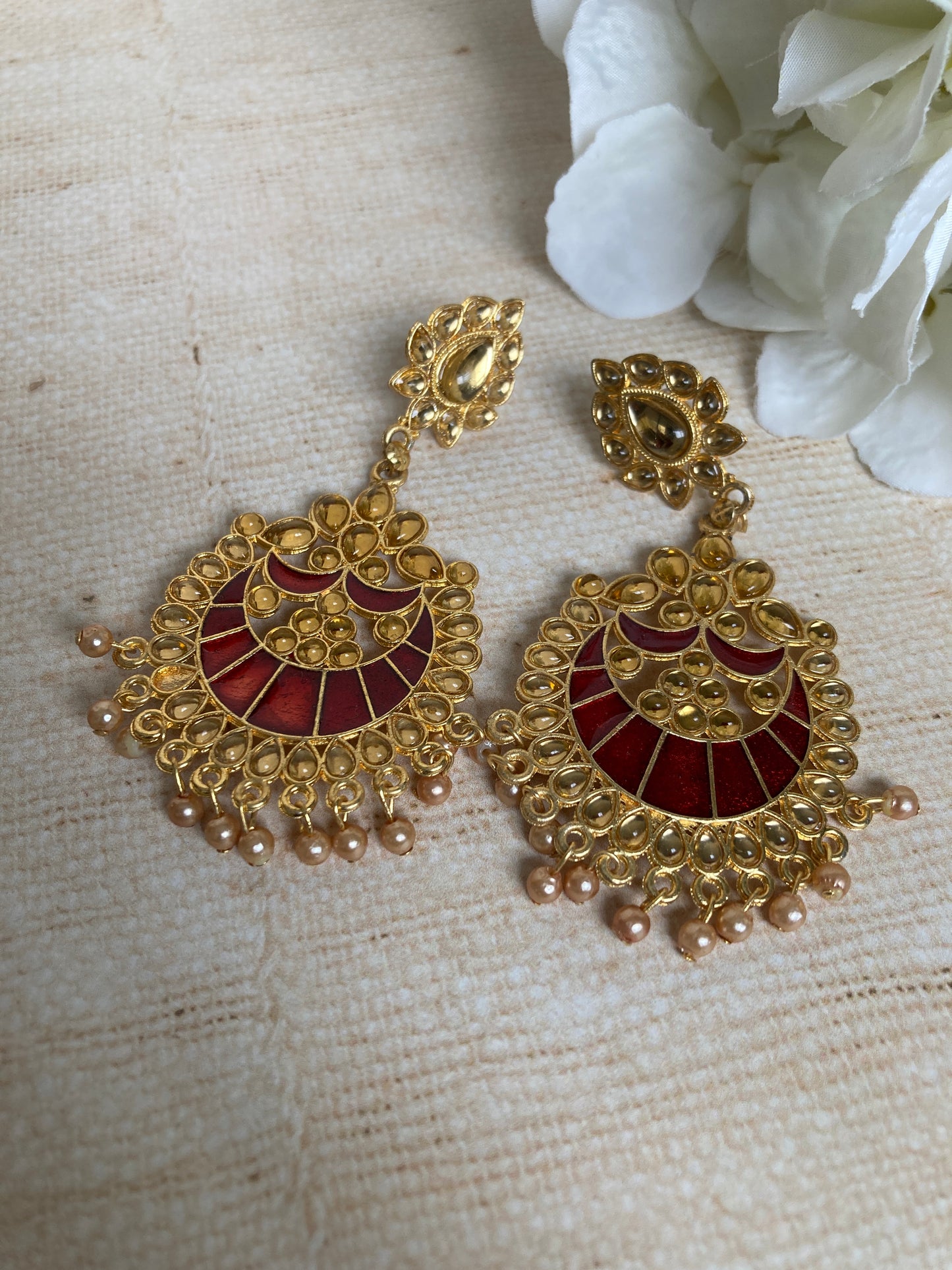 Red Kundan Pearl Earrings Tikka Set (ST1157) (Gold)