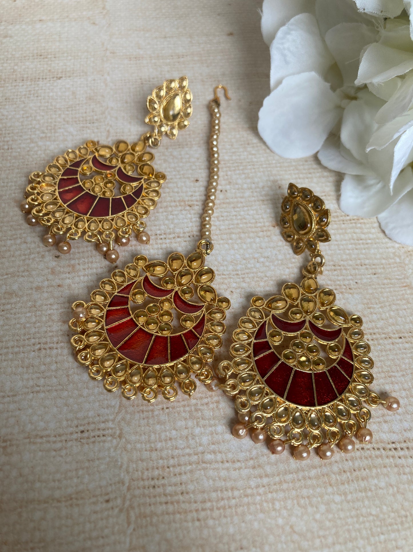 Red Kundan Pearl Earrings Tikka Set (ST1157) (Gold)