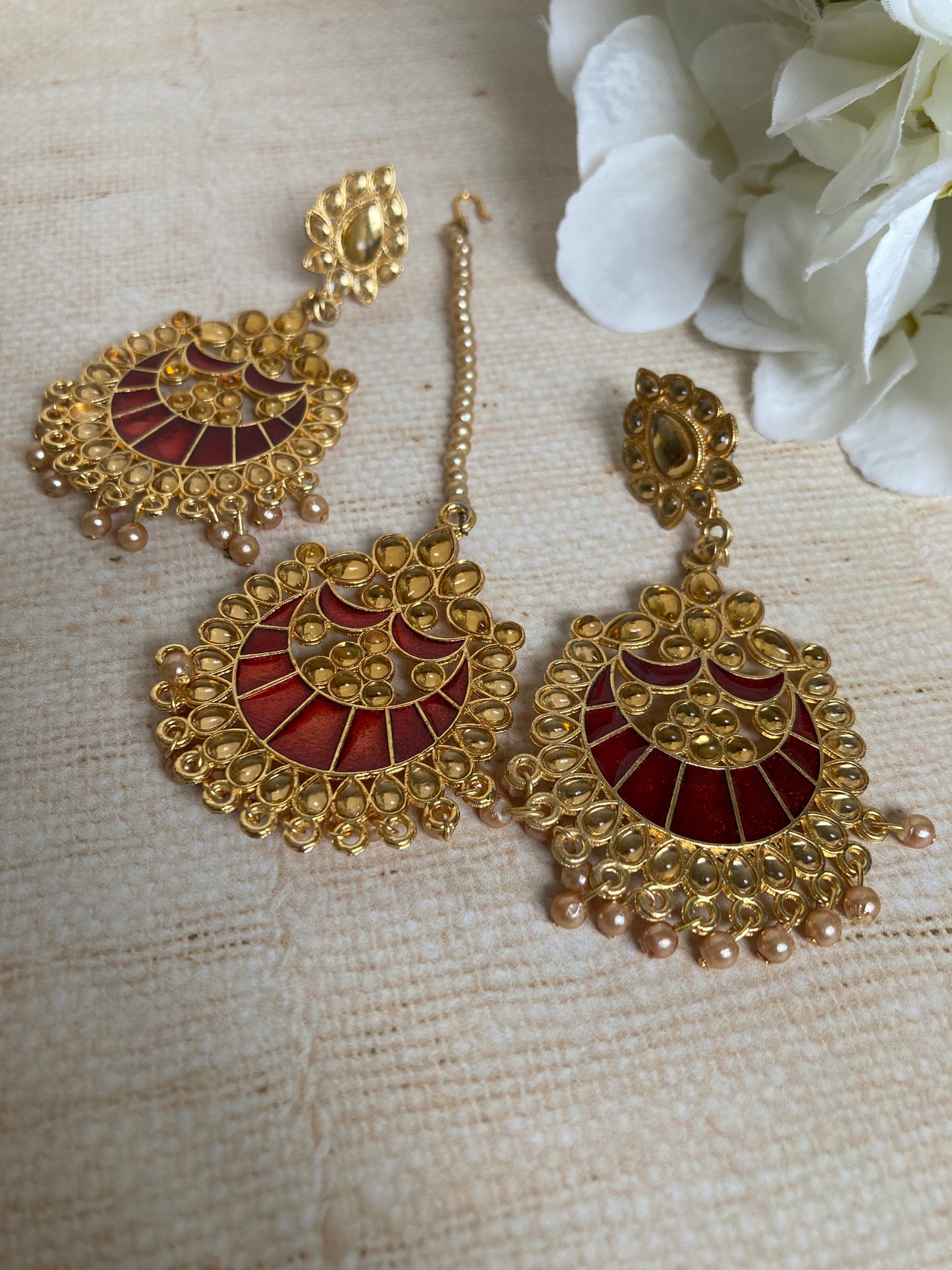 Red Kundan Pearl Earrings Tikka Set (ST1157) (Gold)