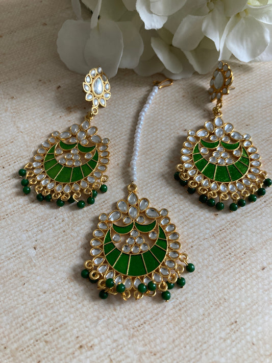 Green Kundan Pearl Earrings Tikka Set (ST1157) (Silver)