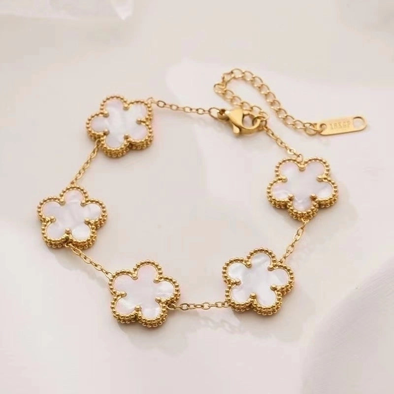 Gold Clover Bracelet 