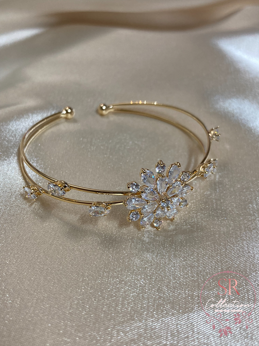 Zoey Flower Bangle (ST069) Gold