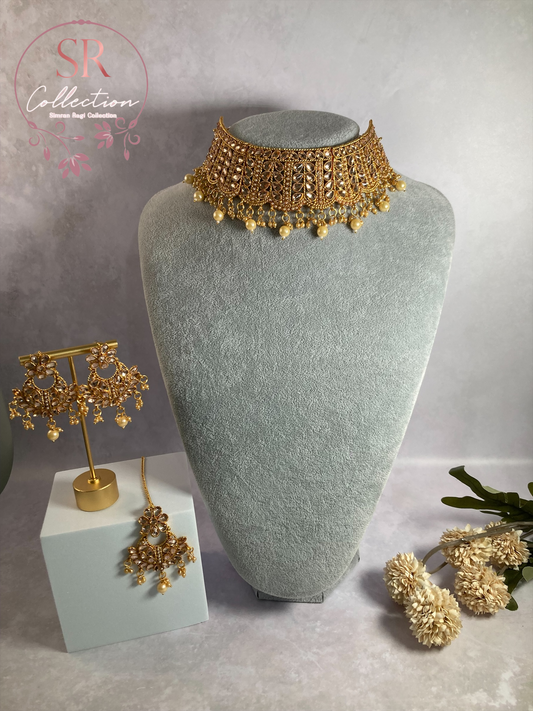 Ayra Gold Plated Kundan Beaded Set (ST186)